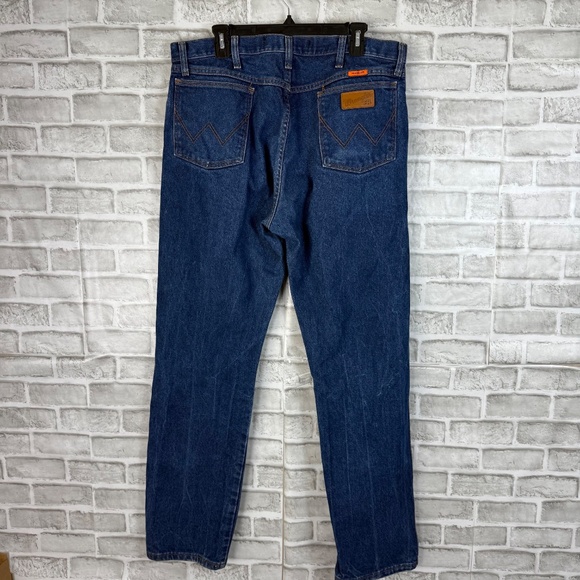 Wrangler Flame Resistant HRC2/2112 Dark Wash Denim Work Jeans Mens 38 x 34 - Picture 4 of 11
